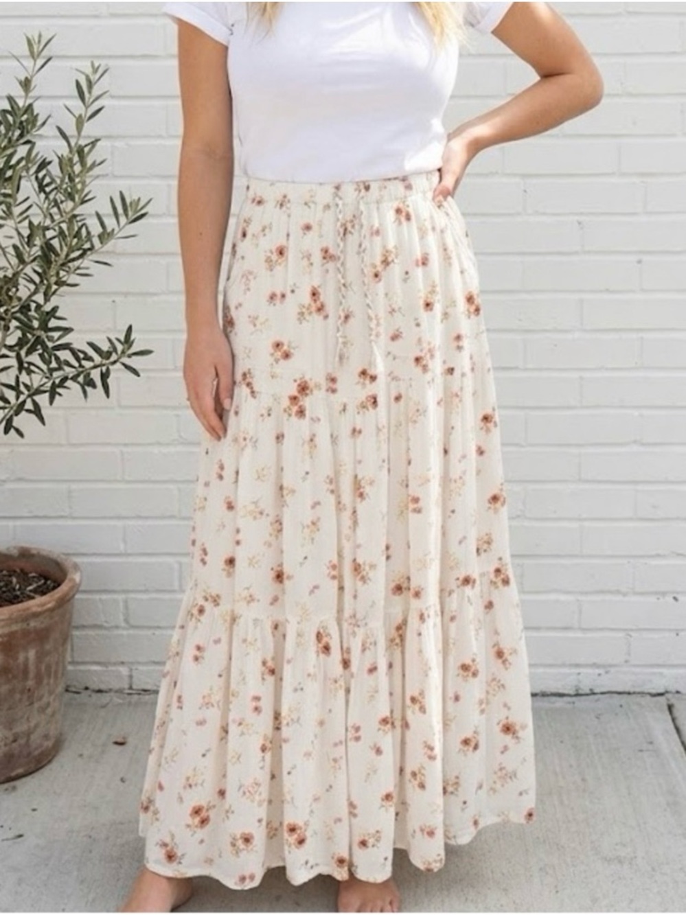 Dex Cream Floral Maxi Skirt